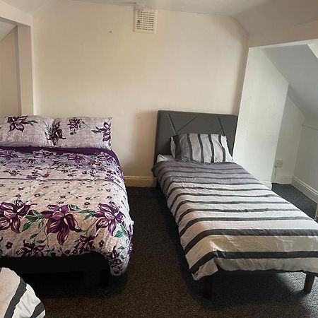 One Room To Stay With Fantastic Host Londra Dış mekan fotoğraf